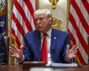 Trump Renews Iran Threats as Cyclone Narelle Hits Australia