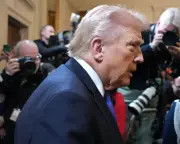 Trump's Iran Conflict Faces Domestic Backlash as Civilian Deaths Mount