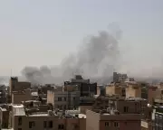 Trump's Iran War Echoes Bush's Iraq: A Legacy of Failed Assumptions