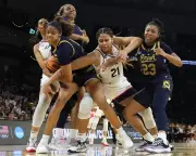UConn Huskies Extend Unbeaten Streak to 54 Games, Advance to Women's Final Four