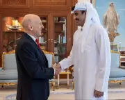 UK Bolsters Gulf Troop Presence to 1,000 Amid Iran Threats and Trump Criticism