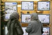 UK Housing Market Softens as Buyer Demand Declines Amid Rising Mortgage Rates