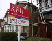 UK Mortgage Rates Surge Again as Bank of England Holds Firm