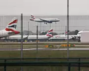 UK Regulator Rejects Heathrow's Plan for Major Landing Fee Hikes