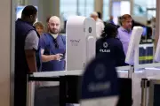 US Restarts Global Entry Program After TSA PreCheck Reversal