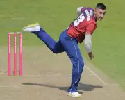 Worcestershire's Swanepoel Sparks Outrage After Abandoning Lions in Final