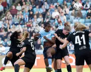 WSL Roundup: Khadija Shaw's Hat-Trick Leads Manchester City to Victory