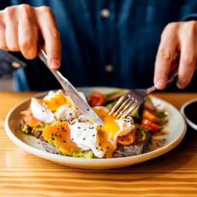 American Expat Reveals 4 Essential UK Culture Shocks for Visitors