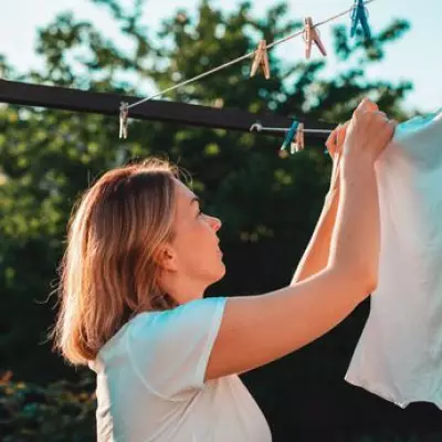 B&M's £3 Daisy Peg Airer Holds 18 Items for Effortless Laundry Drying