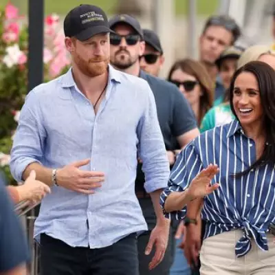 Body Language Expert Reveals Harry and Meghan's Nervous Start to Australia Tour