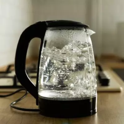 Clean Your Kettle in 10 Minutes with Two Common Kitchen Items