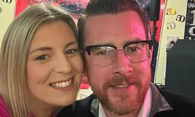 Couple's Garden Arch Bargain Turns Out to Be Just a Picture on Fabric