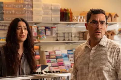 Dan Levy's New Netflix Comedy 'Big Mistakes' Earns Near-Perfect Rotten Tomatoes Score