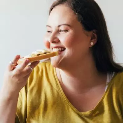 Early Breakfast and Longer Overnight Fast Linked to Lower Weight