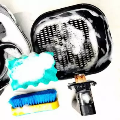Expert shares 'least effort' air fryer cleaning method 'that works'