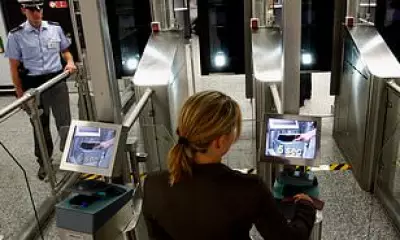 Greece Exempts UK Tourists from EU Biometric Border Checks This Summer