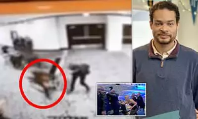 Gunman storms White House Correspondents' Dinner in shocking footage