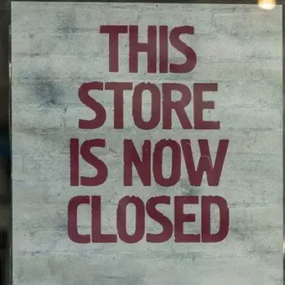 High Street Crisis: William Hill, Topps Tiles Close Hundreds of Branches in 2026