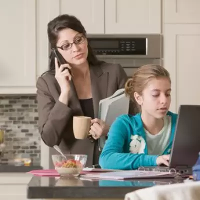 HMRC Tells Parents to Make One Call for Easier Tax Payment