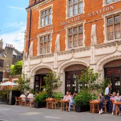 London's Prettiest Spring Walk Revealed: Cafes, Bookshops & Hidden Gems