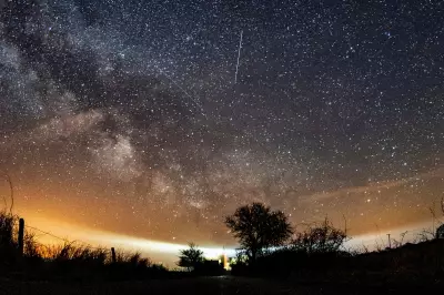 Lyrid Meteor Shower Peaks with Dazzling Display for Stargazers