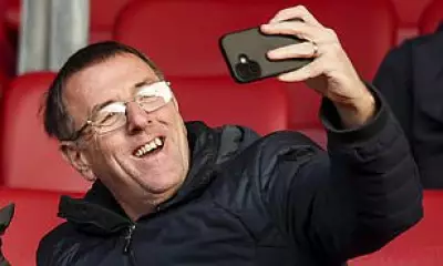 Matt Le Tissier Clashes with AI Bot Grok Over Chemtrails Conspiracy Theory