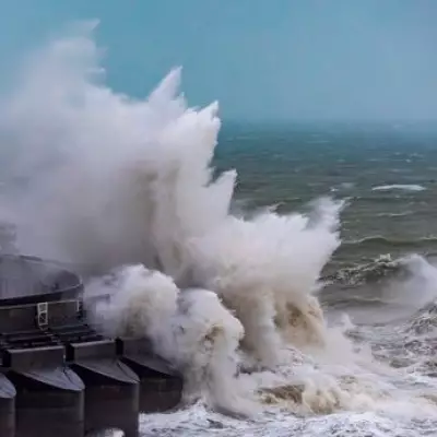 Met Office Issues Major Wind Warnings for 57 UK Areas Over Easter Weekend
