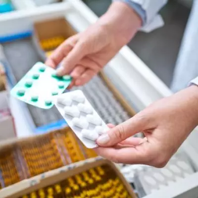 Metformin Users Warned of B12 Deficiency but Potential Benefits Explored