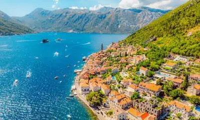 New EU Border System Sparks Long Queues, Experts Recommend Non-Schengen Getaways