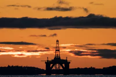 Oil Prices Surge as Trump Vows to Blockade Iranian Ports, UK Backs North Sea Drilling