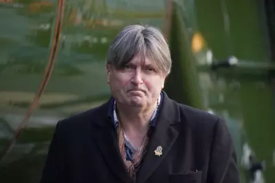 Poet Laureate Simon Armitage Celebrates ZSL's 200 Years with London Zoo Poem