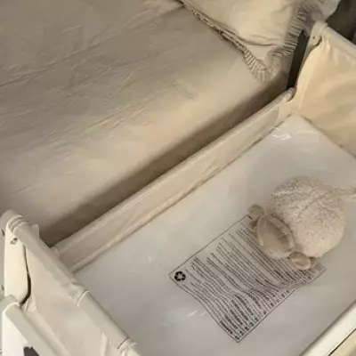 SnüzPod 5 Review: Chic Bedside Crib for Easier Sleep for Mum and Baby