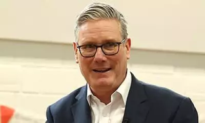 Starmer Defends Working Britons as Tax Changes and Benefit Cap Scrapping Spark Row