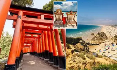 Tacky Travel: Overdone Destinations and Trashy Behaviors to Avoid