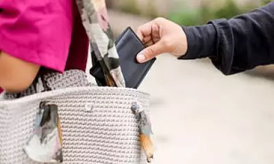 Top Anti-Theft Gadgets Tourists Need to Avoid Pickpockets