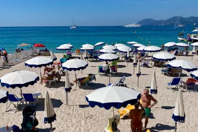 Top Travel Firms Vow No War Surcharges on Summer Holidays