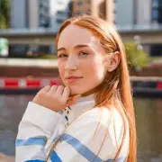 25 Beautiful British Girl Names with Poetic and Historic Roots