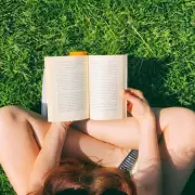 5 Swoon-Worthy Romance Novels to Fall in Love with Reading This Spring