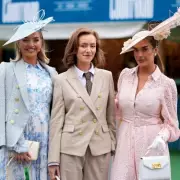 Aintree Grand National Festival Begins with Style and Champagne