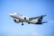 Airlines Worldwide Cancel Flights and Hike Fees Amid Jet Fuel Crisis