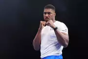 Anthony Joshua Emerges in London for Chisora's Farewell Fight After Tragedy