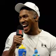 Anthony Joshua Takes Dig at Tyson Fury After Agreeing Multi-Fight Deal