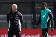Arne Slot Reveals Alexander Isak's Limited Role Ahead of Liverpool vs PSG