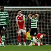 Arsenal Progress to Champions League Semis Despite Tired and Flat Performance