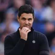 Arteta's Arsenal Future Hinges on Premier League Title, Warns Legend Pires