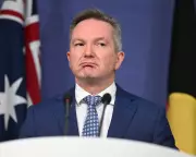 Australian Minister Warns Fuel Prices Won't Fall Despite US-Iran Ceasefire