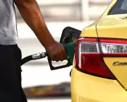 Australia's Fuel Crisis: Empty Stations and Soaring Prices in Charts