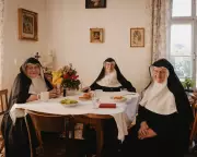 Austrian Nuns Closer to Staying in Convent After Vatican Plans Rome Visit