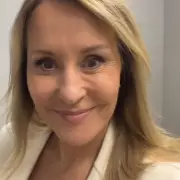 Beauty Expert Nadine Baggott Recommends £12 Spray to Combat Hayfever Eye Symptoms