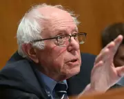 Bernie Sanders Urges International AI Regulation at Capitol Hill Panel